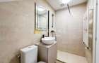 Vanzare Casa 5 Camere Pipera Rond OMV
