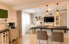 Apartament de vanzare cu 3 camere, 73 mp, parcare, 2 bai, boxa, zona S - 11