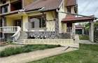 Casa S+P+1E, 11 camere, garaj, teren 1915 mp, stradal Paulestii Noi, l - 7