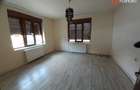 Casa individuala cu 4 camere - zona Crisan | 2 corpuri de cladire - 4