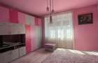 Vand casa situata central , str.L.Rebreanu , langa parcul din strand