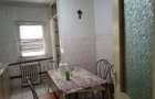 Apartament cu 4 camere decomandat în Dâmbovița