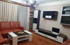Apartament cu 3 canare + anexe - 8