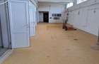 Proprietar inchiriez Abator cu 6400 mp teren intravilan,3000 mp curte betonata+ 1200 mp Frigo
