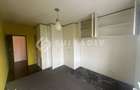 Apartament 3 camere | Balcon | Parcare | Flore?ti zona Stadionului
