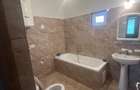 Casă cu 3 camere cu Teren 25 Mp în Central - 3
