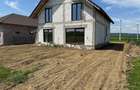 Vand casa parter+mansarda - 4