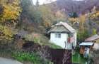 Vand casa renovabila cu teren de 345 mp in Schei