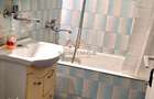 Apartament 3 camere - parter, Pia?a centrala - Campina - 69500 EURO - 2