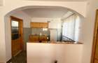 Casa single 4 camere + 1700mp in Mandra / zona Slimnic
