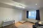 Apartament de 3 camere, 75 mp, zona Vivo - 1