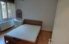 Proprietar inchiriez apartament 3 camere - 2