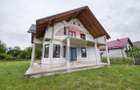 Casa / Vila de vanzare in Marginea
