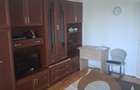 Proprietar, inchiriez garsoniera langa AEM CU 190 .+190 garantie la etajul 3/5 compusa din tr o camera ,balcon inchis,bucatarie,baie,hol... - 1