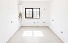 Ultima Jumatate, 4 Camere, Asfalt - 6