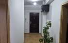Apartament 2 camere decomandat etaj 2 Cetate 2 balcoane 62 mp.