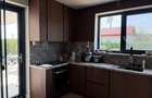 Casă cu 4 camere cu Teren 440 Mp în Șerbănești - 2