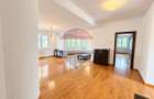 Apartament 4 camere de inchiriat | Singur pe palier | Semineu |