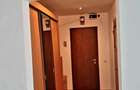 Apartament 3 camere cu garaj, Strada Targu Neam?, Pre?: 650 / luna