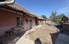 Casă cu 3 camere cu Teren 2200 Mp în Medieșu Aurit - 6