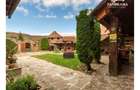 Pensiune rustică in Transilvania de vânzare în centrul comunei Saschiz - 4