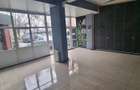 inchiriez spatiu comercial