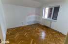 Casa / Vila cu 6 camere de inchiriat in zona Centru Vechi - 1
