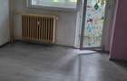 Vand apartament 3 camere , pta. Veteranilor - 7