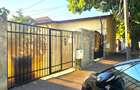 Casa 6 camere P+1E su.132mp.su.teren 237mp.vis a vis de Sc.Inot Razvan Florea