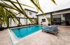 Vilă exclusivistă | 290 mp utili | Teren 719 mp | Piscină încălzită |