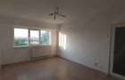 Vand apartament doua camere, decomandat, 55 m.p., etaj 2, centrala proprie gaz.