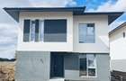 Vand casa cu 5 camere si 3 bai sau schimb cu Penthouse minim 3 camere - 5