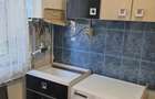 Vand apartament 3 camere in Campina et.2 4,str.Maramures zona Autogara ,se vinde asa cum este mobila