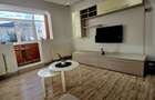 Inchiriez apartament 3 camere, micro 11