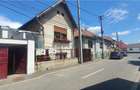 Apartament la casa P+1 si 160mp teren in zona Lupeni - supermarket Profi - 4