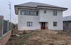 Casă cu 4 camere cu Teren 750 Mp în Novaci