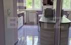 Apartament 3 camere, 57 mp, zona Micro 1 - 10