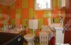 Casa cu etaj ?i spa?iu comercial, vedere la partia de sc - 7