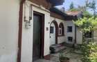 Proiect casa pe pamant necesita renovare totala, curte 85 mp, garaj+anexa - 3