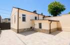 Casa la curte recent renovata si mobilata partial (bucatarie mobilata si utilata totul noua, baie complet amenajata totul modern si noua ) - 7