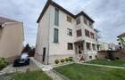Apartament in asociatie 3 camere + garaj , zona Piata Mica