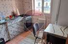 Apartament cu 3 camere de vanzare Rahova/str.Telita