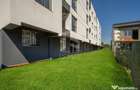 Apart. cu CURTE ! Parcare + 2 BAI! In Prelungirea Ghencea... - 3