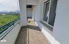 Penthouse 4 camere, mobilat si utilat modest, strada Toamnei