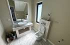 5 camere! CANALIZARE! Incalz in pard! Vila Tomesti