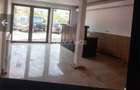 Spatiu comercial intare si utilitati separate - 2