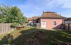 Casa si teren de vanzare - 7