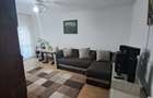 apartament 3 camere decomandate 2 balcoane 80 metri patra?i spatiu suficient pentru o familie