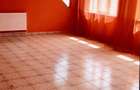 Casa + Spatiu Comercial - 2