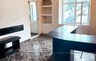 Spatiu comercial/birouri 56,6 mp Intrare Obcini acces stradal
